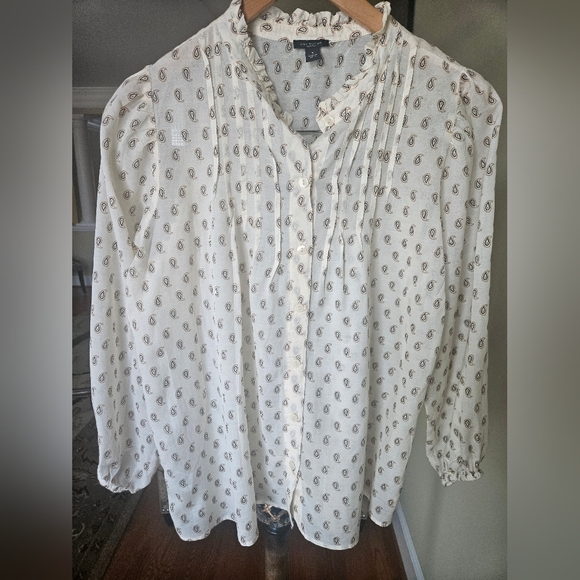 NWOT Ann Taylor Cream Paisley Blouse - Picture 9 of 16
